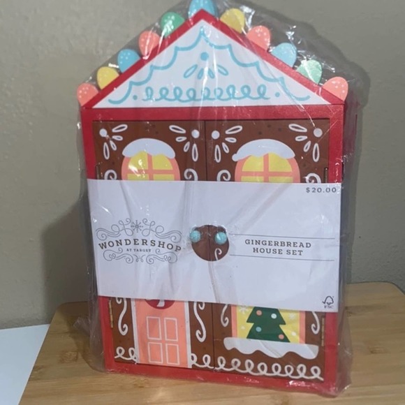 Holiday Target 9pc Wood Gingerbread House Figurine Set Brown Christmas
